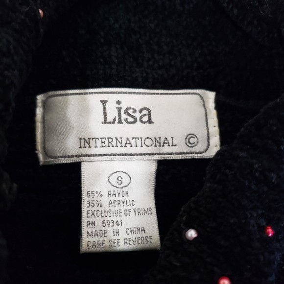 Christmas Sweater: Gorgeous, Decorative, and Warm Lisa Int., Size Small - Picture 3 of 7